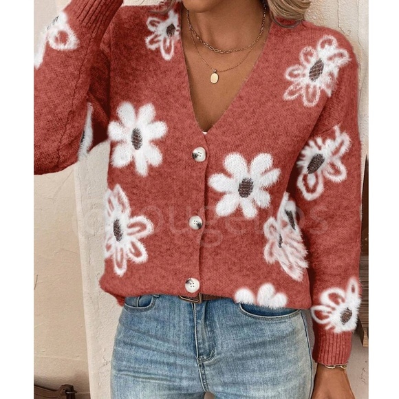 Redwood Cardigan Knit Flower Textured Button Front Stretchy, Soft - Picture 1 of 9
